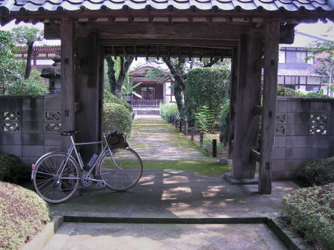 途中のお寺